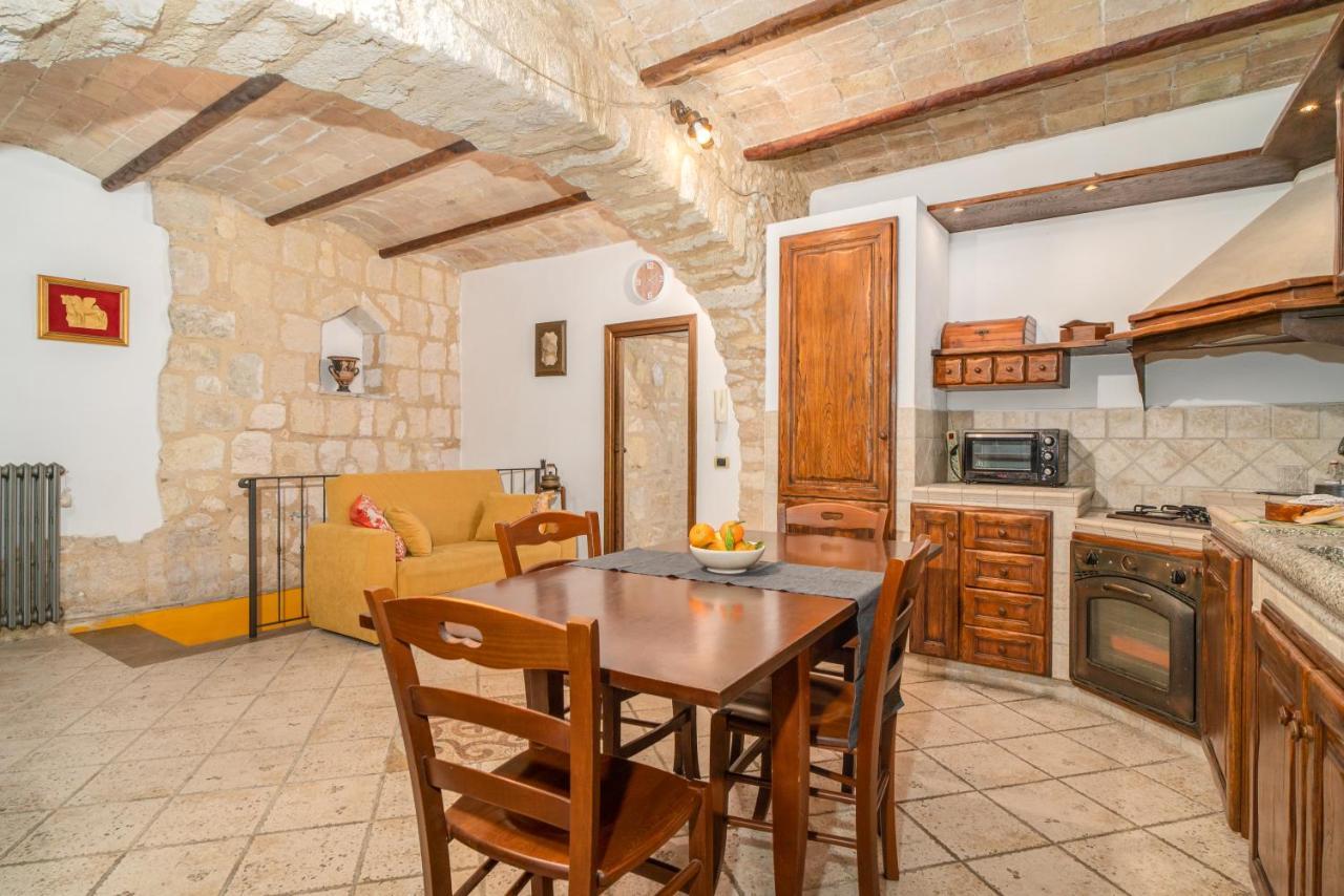 La Casa Dell' Etrusco Villa Tarquinia Exteriör bild